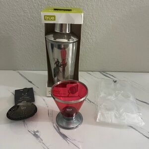 Remy Promo New set of 4 Cocktail Set Retro 34 Oz shaker, julep strainer, glass